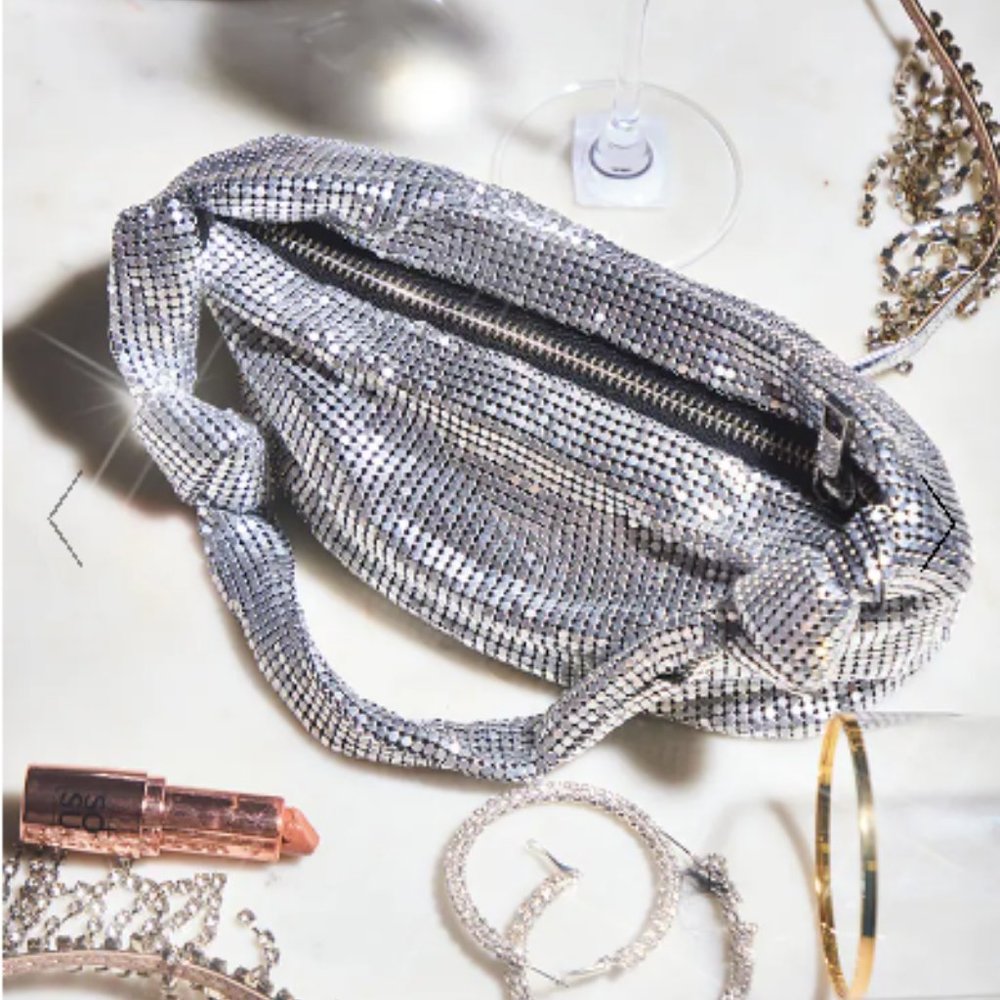 NWT PrettyLittleThing | SILVER CHAINMAIL KNOT MINI GRAB BAG